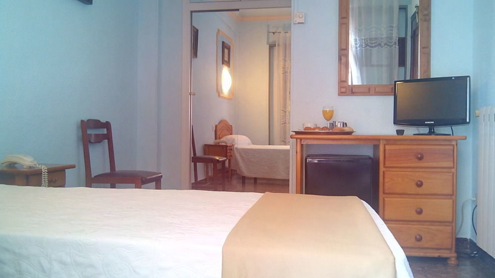 Hotel Ribera Сантьяго-де-ла-Рібера Екстер'єр фото